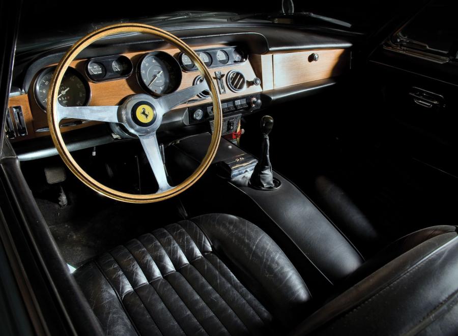  Ferrari 330 GT 2+2 (Series I) 1964 года  (фото 26 из 44)